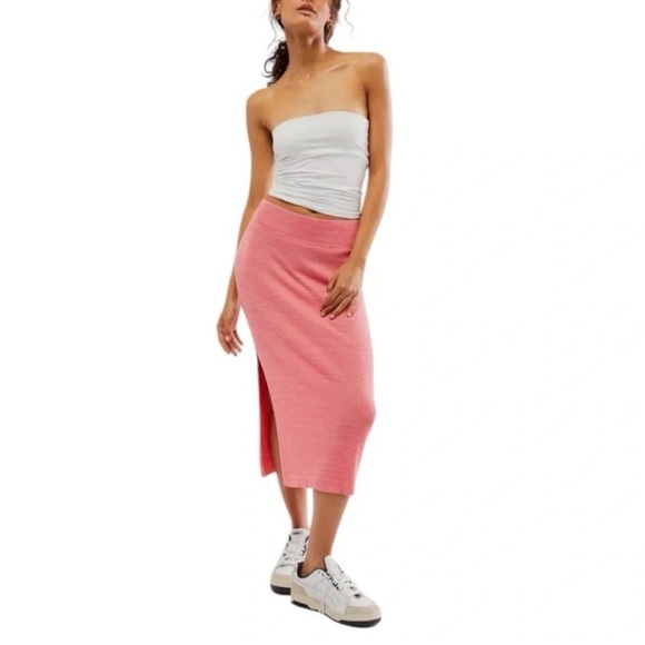 Free People Golden Hour Midi Sweater Skirt Pink Size Large NWT - Picture 1 of 9